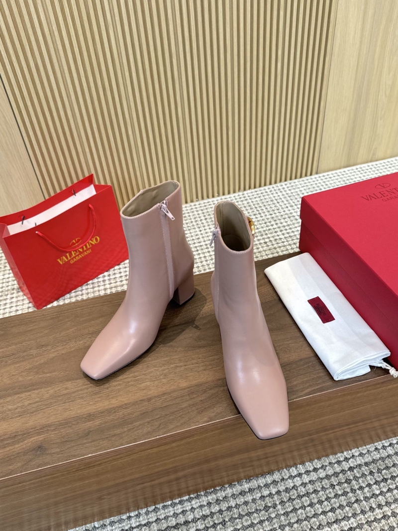 Va1e*ntin0 boots